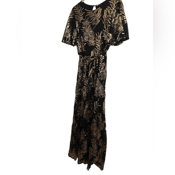 Sequin black and gold Baltic Born bridesmaids dress
No zipper - stretchy waist - Picture 1 of 4